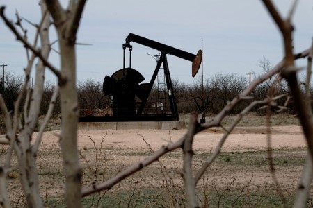 Oil inches up as tension flares in Europe, Middle East