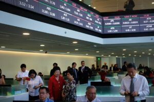 Philippine stocks rebound on bargain hunting
